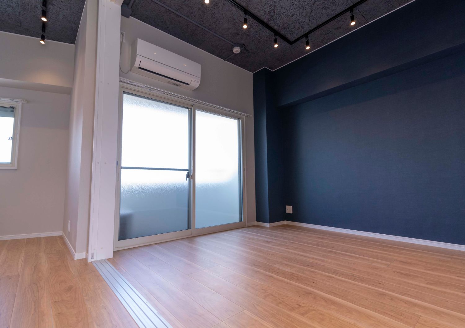 東京都世田谷区三軒茶屋のマンション